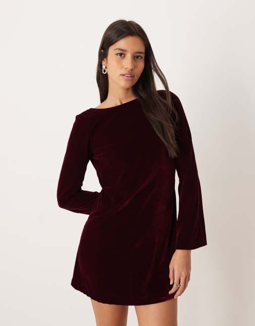 Nobody's Child - Jolene - Robe courte nouée dans le dos en velours - Bordeaux, 2 de 4
