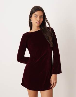 Nobody's Child Jolene Velvet Tie Back Mini Dress In Burgundy