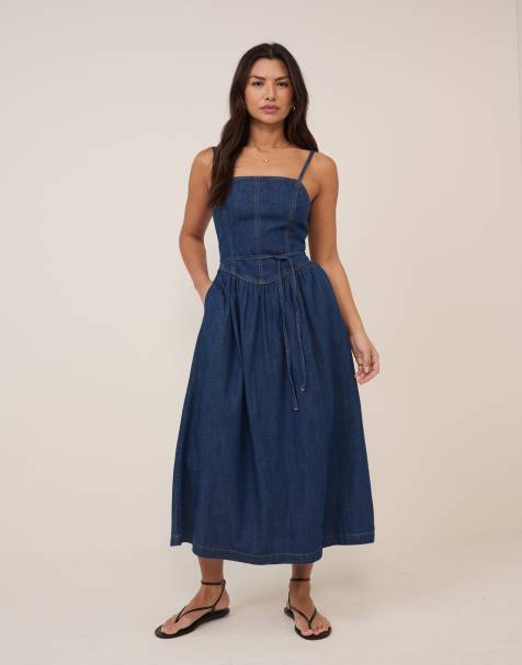 Nobody's Child Jones cotton denim jurk met lijfjesdetail, gerimpelde rok en midi-lengte in donkere wassing - view 1