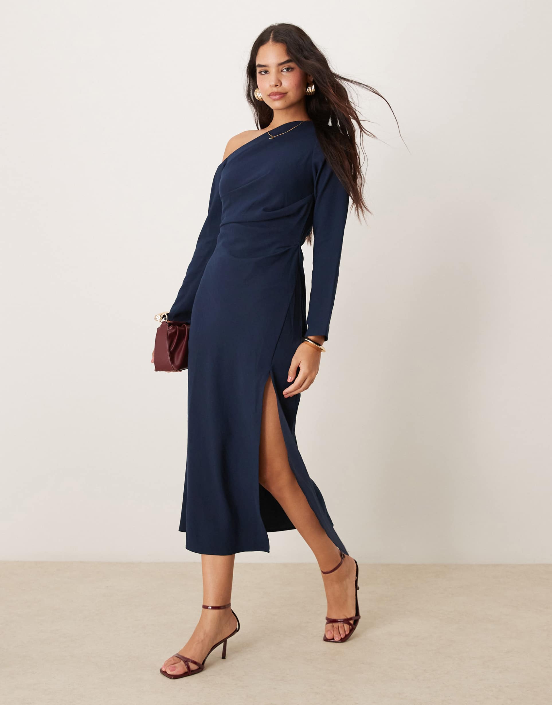 nobody's child katty off shoulder midaxi dress with split in navy