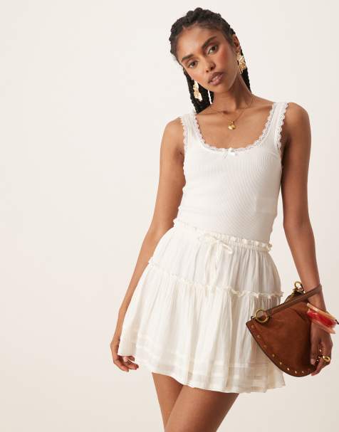 Nobody's Child Lauren flippy mini skirt in white