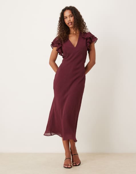 Nobody's Child Layla v-neck midaxi dress with ruffle sleeves in chocolate