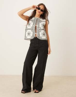 NOBODY'S CHILD LAYLA EMBROIDERED TIE DETAIL VEST 