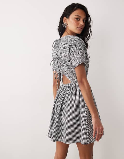 Nobody's Child Leah bow back detailing shirred mini dress in black gingham, 2 of 4