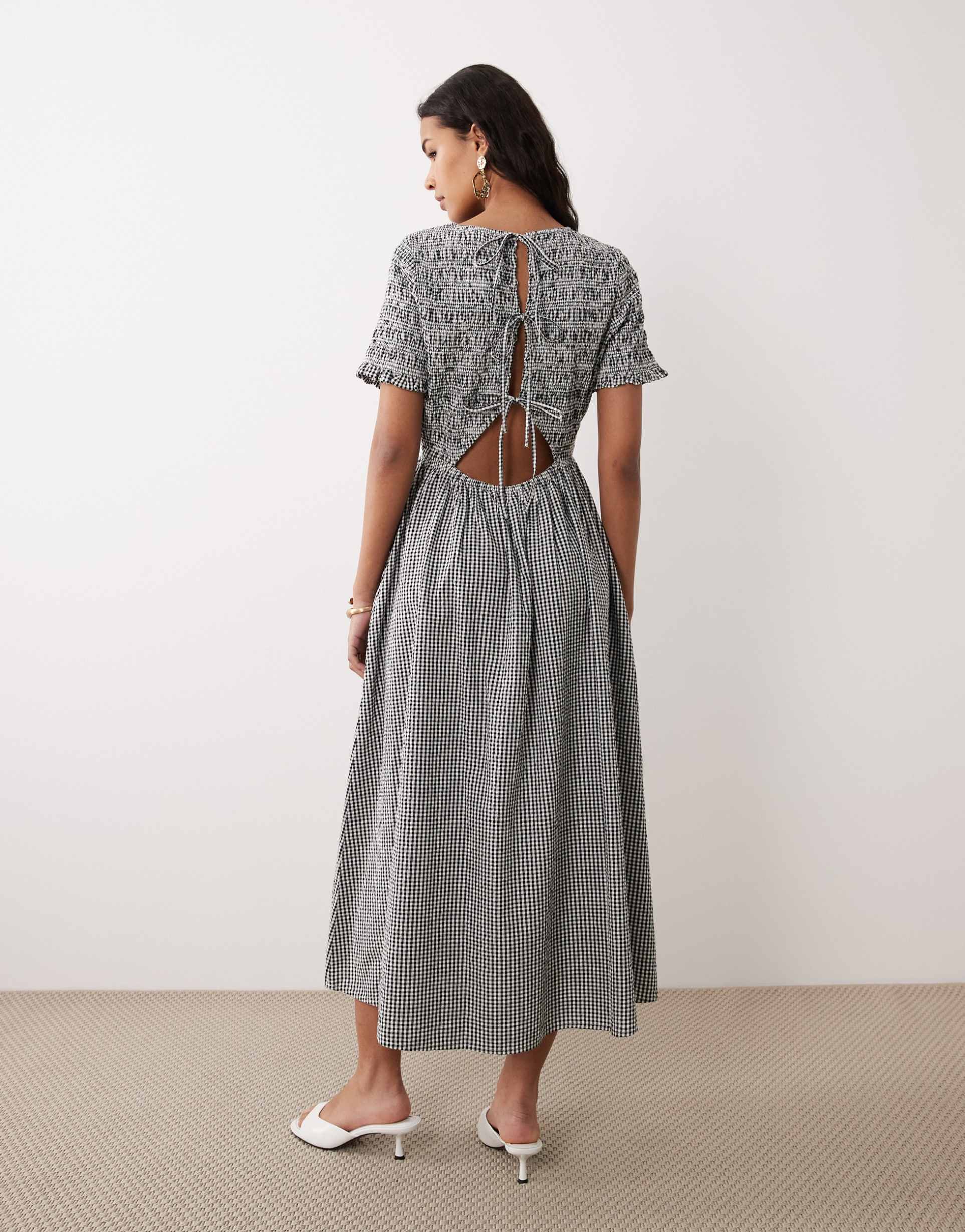nobody's child leah midi dress in multi