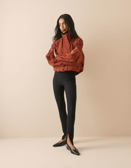 Nobody's Child leggings med ribstrik, lynlås og slids i sort, 4 af 5
