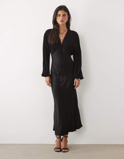 Nobody's Child Linda Chiffon-Kleid mit tiefem Ausschnitt und kontrastierendem Satinrock in Schwarz - view 1
