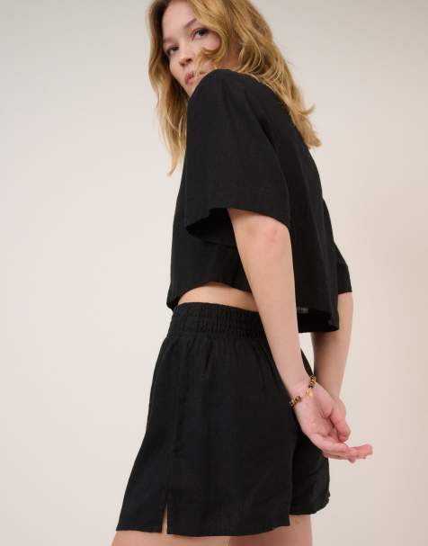 Nobody's Child Linen-blend elasticated waist shorts in black - view 1