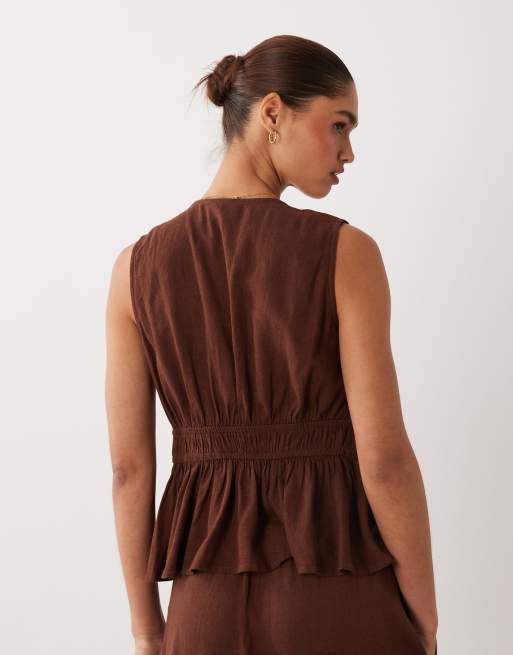 Nobody's Child linen blend ruched tie front top co-ord in chocolate, 4 of 4