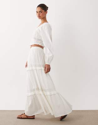 Lola - Jupe d'ensemble longue en coton avec détails en dentelle et volants étagés - Blanc 38
