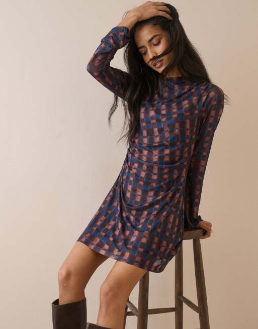 Nobody's Child Long sleeve kiera mini dress in brown, 4 of 5