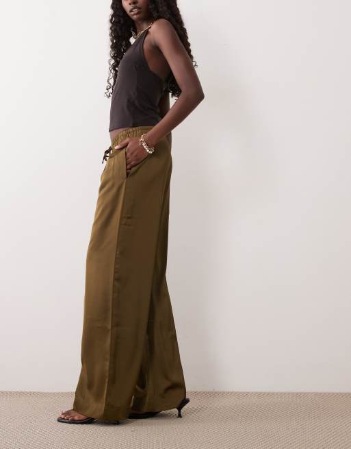 Nobody's Child Lyra drawstring wide leg satin pants in olive green, 2 of 5