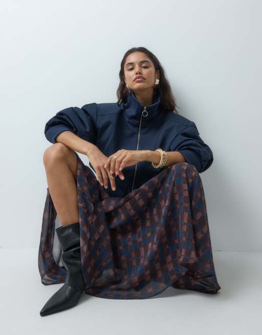Nobody's Child Madden chiffon pleated volume maxi skirt in blue and burgundy check, 4 of 9