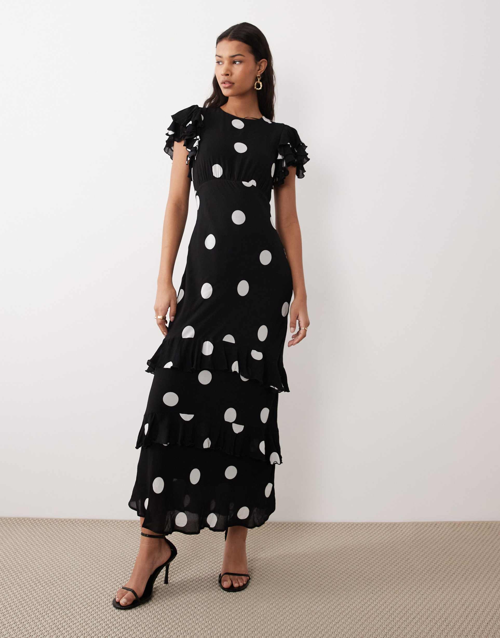 nobody's child marley midaxi ruffle dress in black polka dot