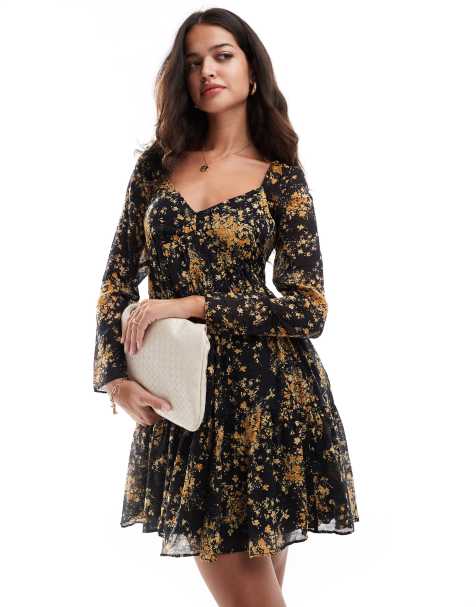 Nobody's Child – Martina – Dunkles Minikleid mit Blumenprint und Herzausschnitt - view 1