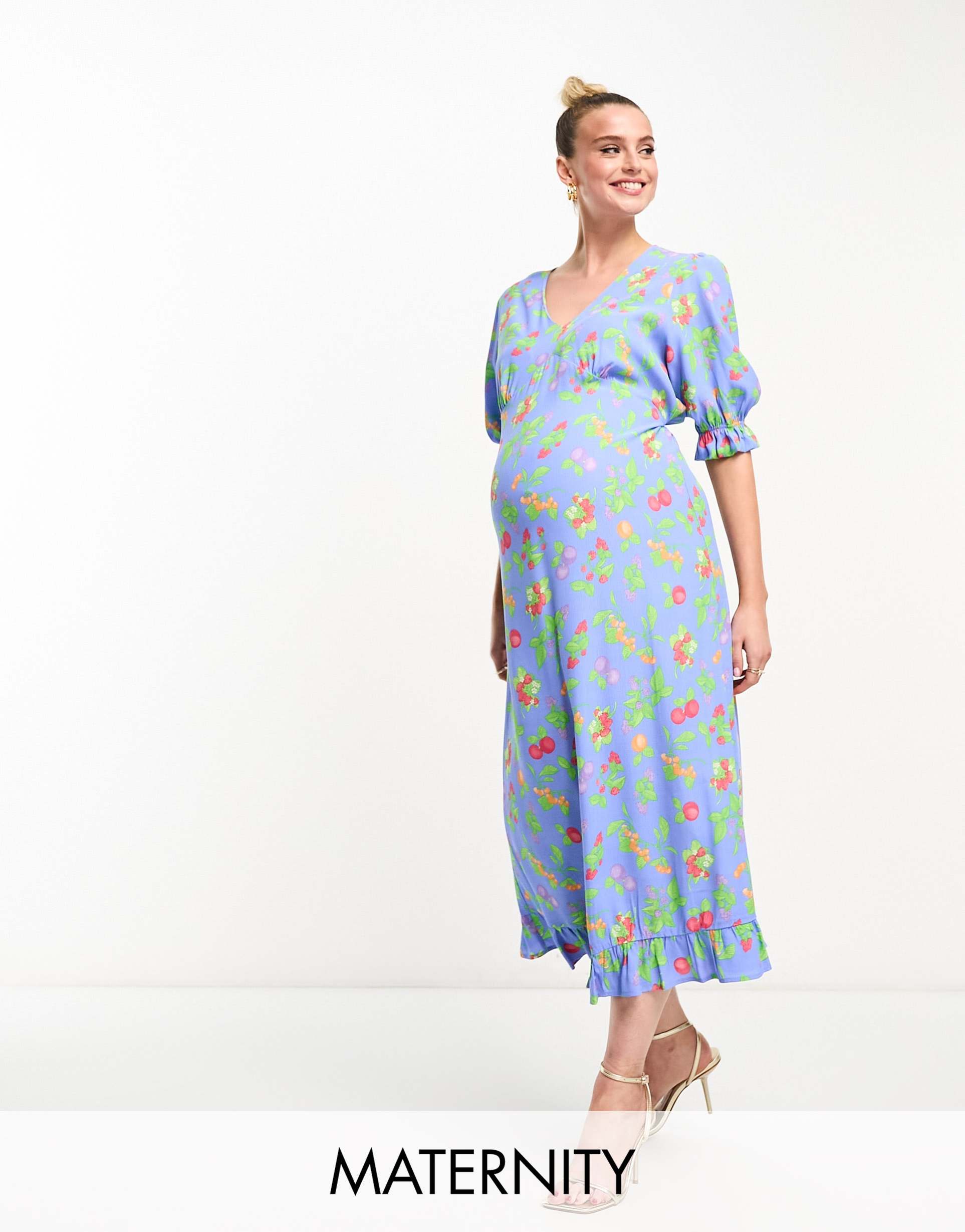 nobody's child maternity delilah puff sleeve midi dress in blue fruit print