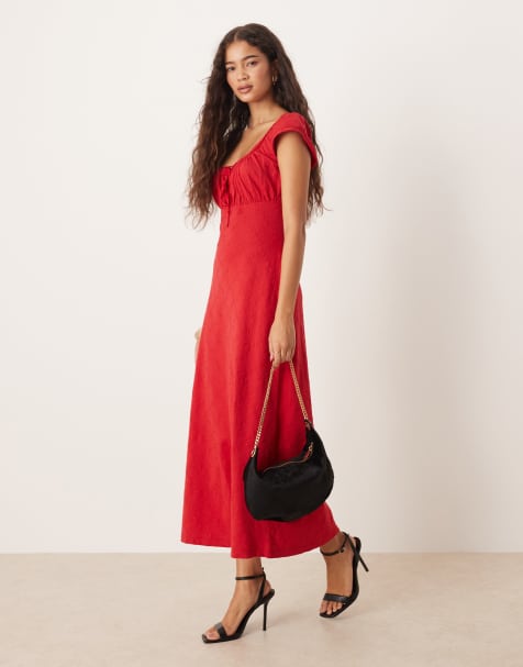 Nobody's Child - Melissa - Rød milkmaid-midikjole med broderet blomstermønster - view 1