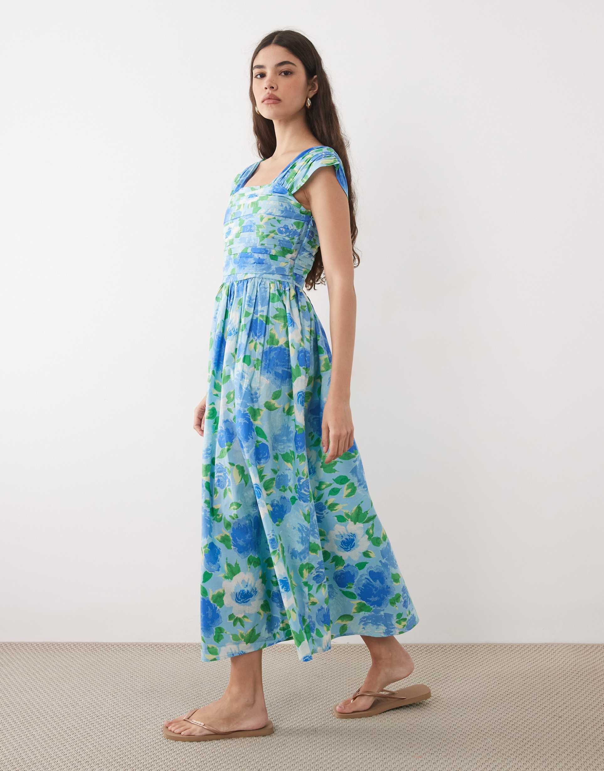 nobody's child mika cotton square neck sleeveless ruched detail maxi dress in blue floral
