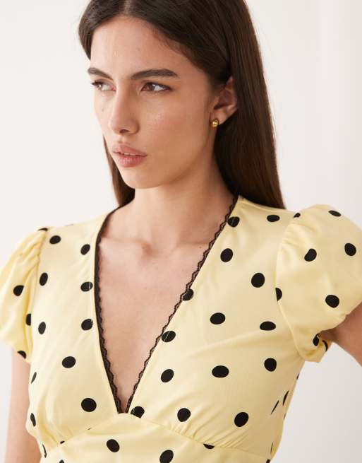 Nobody's Child Minnie v-neck cap sleeve top in yellow polka dot, 3 of 4