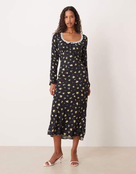 Nobody's Child Naples lace trim long sleeved maxi dress in black floral - view 1