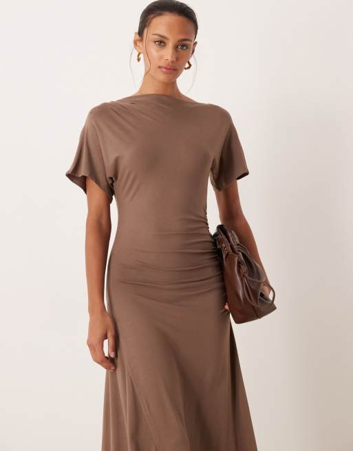Nobody's Child Niamh jersey fallen shoulder midi dress in brown, 3 of 4