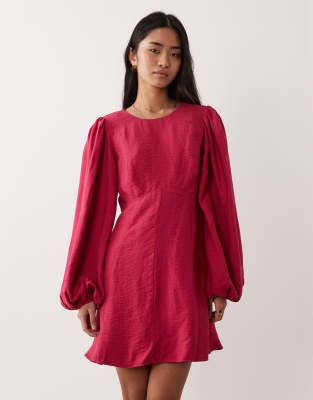 Nobody's Child Nobody's Child Nicki occasion round neck puff sleeve mini dress in fuchsia pink