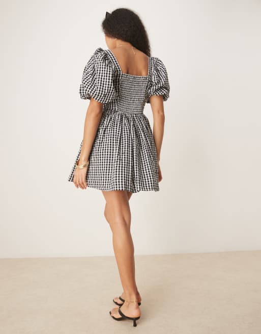 Nobody's Child Nova puff sleeve romper in black gingham, 3 of 4