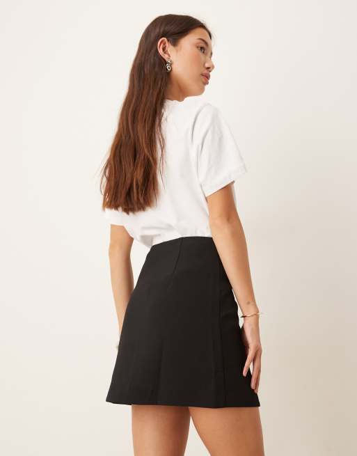 Nobody's Child Oscar tailored pelmet mini skirt co-ord in black, 4 of 5