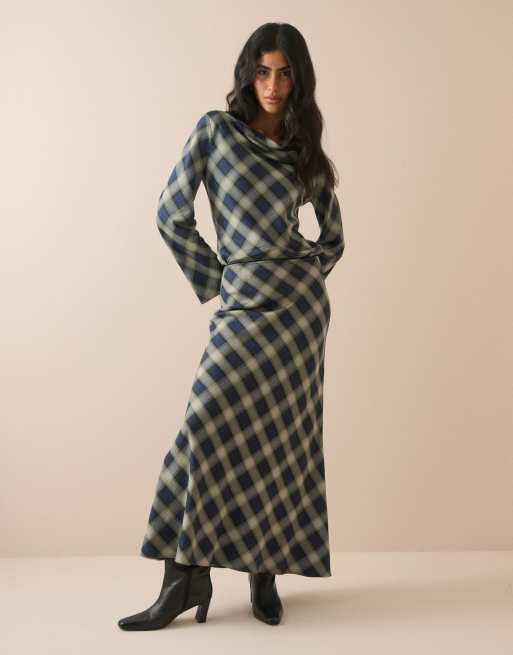 Nobody's Child satin cowl detail top and bias maxi skirt set in blue and green check, 3 of 3