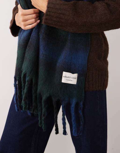 Nobody's Child oversized blanket scarf in navy and green check, 2 of 3