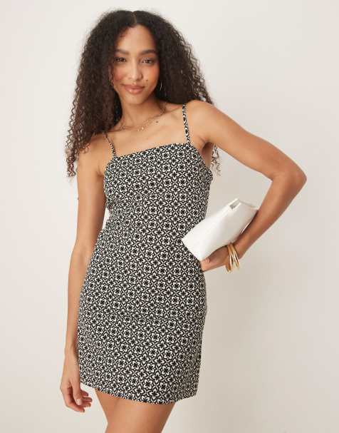Nobody's Child Palma mini shift dress in mono geo print - view 1
