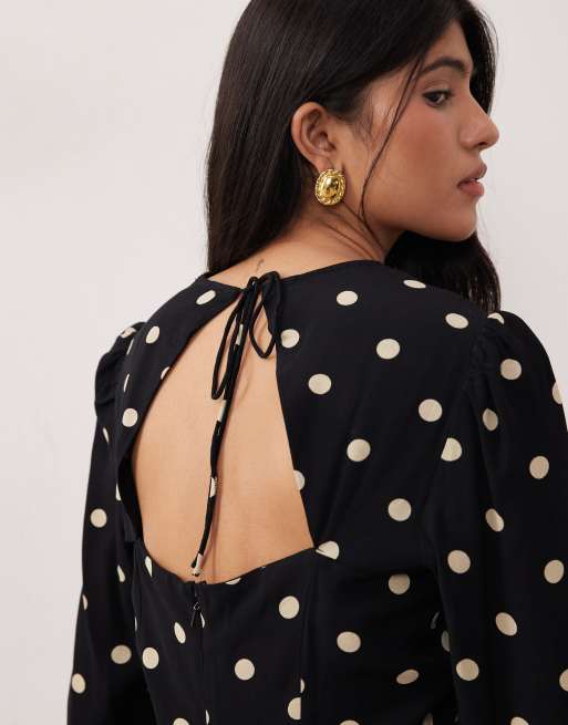 Nobody's Child - Paris - Robe à pois courte avec ourlet évasé et découpe au dos - Noir, 3 de 4