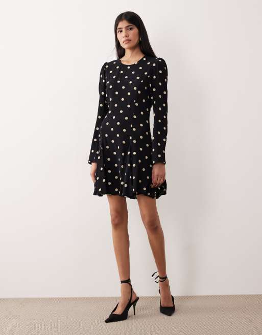 Nobody's Child - Paris - Robe à pois courte avec ourlet évasé et découpe au dos - Noir, 4 de 4