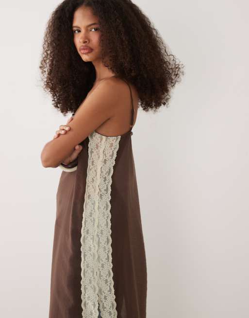 Nobody's Child Pauline lace hem longline split detail cami top in chocolate, 3 of 4