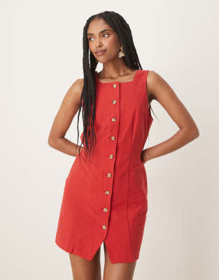 Nobody's Child - Peri - Minikleid in Rostrot mit eckigem Ausschnitt und Knopfleiste