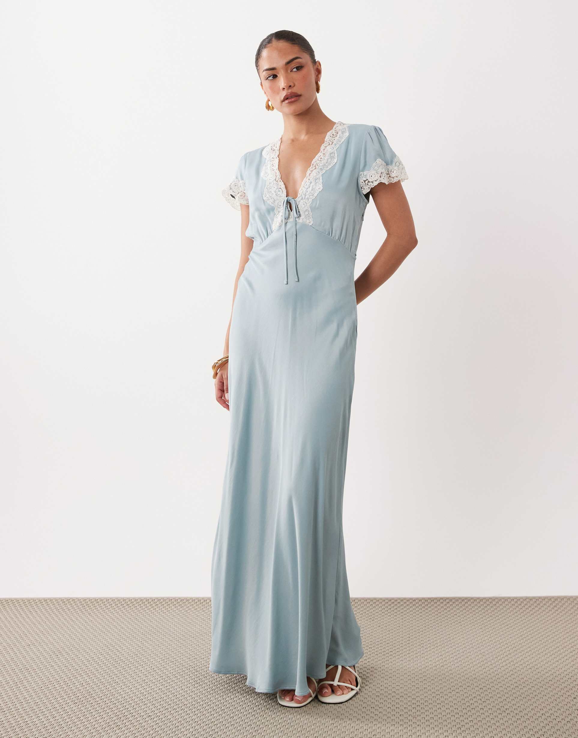 nobody's child petite aida v-neck lace trim tie detail maxi dress in pale blue