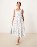 [Nobody's Child Petite] Nobody's Child Petite Ariel ruffle detail midi dress in white and blue floral-Multi 12 kit floral