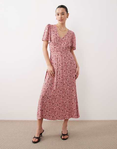 Nobody's Child Petite Atlas midi dress in pink delicate floral - view 1