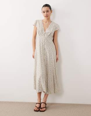 Nobody's Child Petite - Avery - Midikleid in Creme mit Blumenmuster, V-Ausschnitt und Flügelärmeln-Bunt