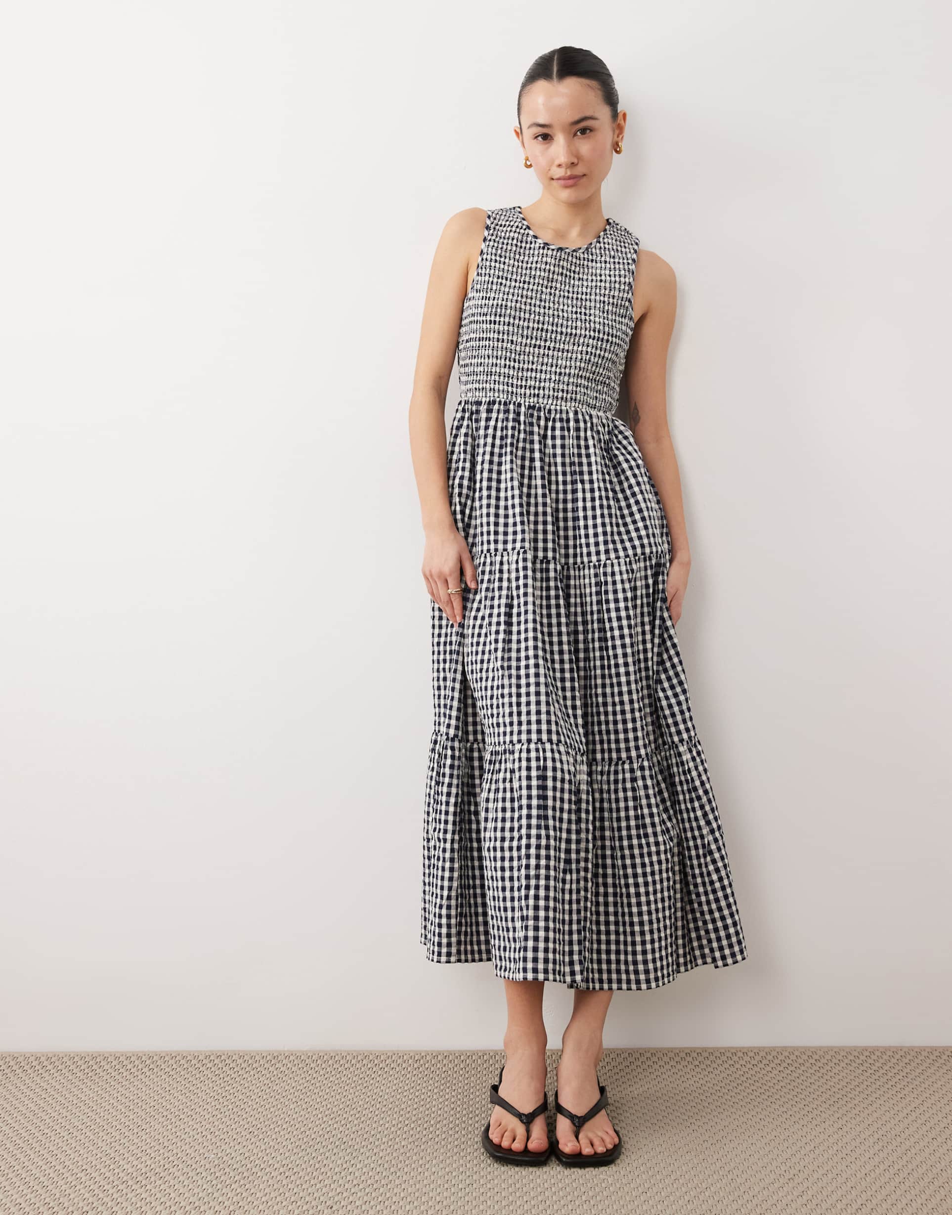 nobody's child petite charlie midaxi dress in blue gingham