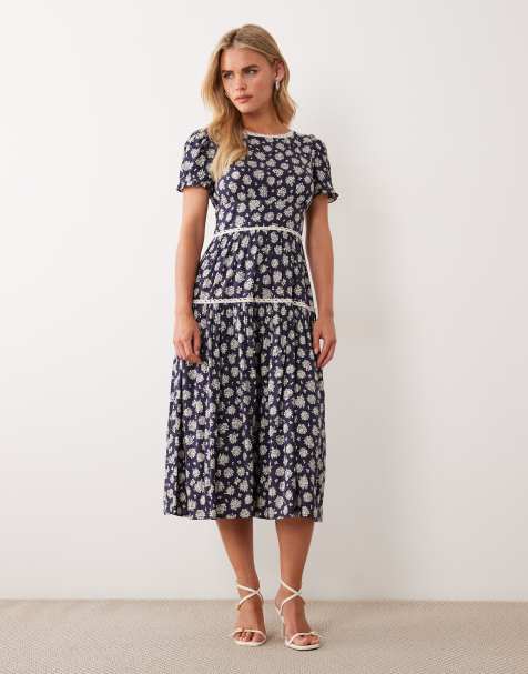 Nobody's Child  Petite Dara cap sleeve midi dress in navy floral - view 1