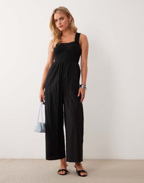 Nobody's Child Petite – Helena – Jumpsuit in Schwarz mit weitem Bein - view 1