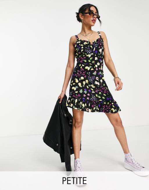 Nobody's Child Petite – Lucia – Minikleid mit buntem Früchte-Print