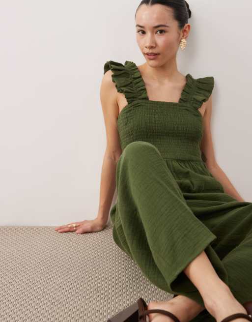 Nobody's Child Petite - Maya - Tuta jumpsuit in cotone verde con scollo squadrato e volant, 3 di 4