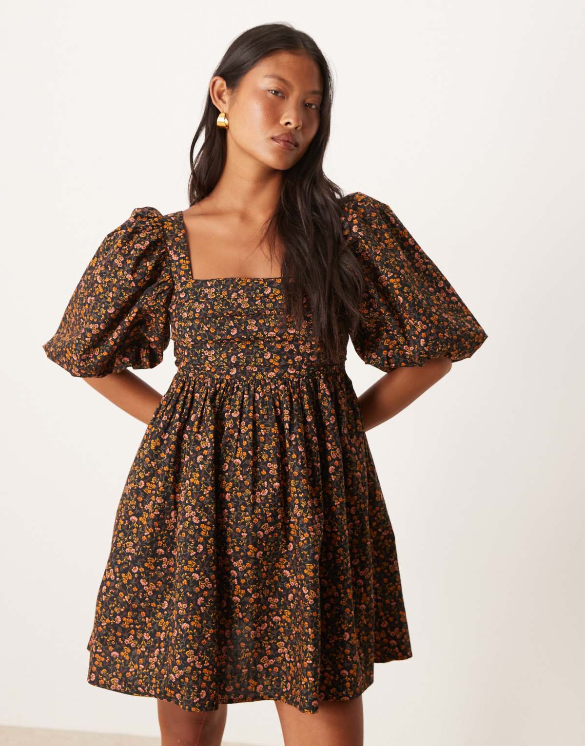 Nobody's Child Petite Nova puff sleeve mini dress in dark floral
