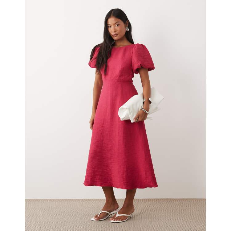 Nobody's Child Petite Occasion Zola bow back detail puff sleeve