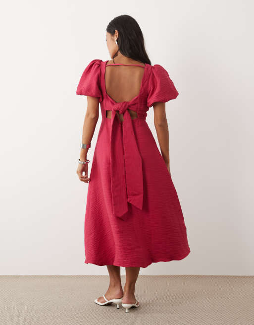 Nobody's Child Petite Occasion Zola bow back detail puff sleeve