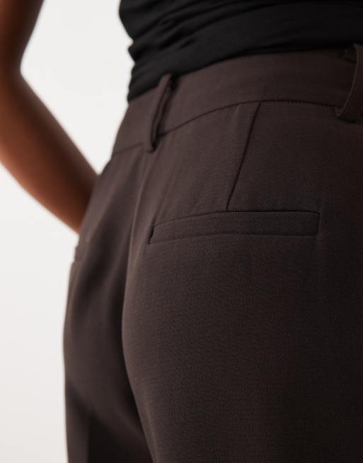 Nobody's Child Petite - pantalón de traje de pernera ancha en chocolate, 4 de 5