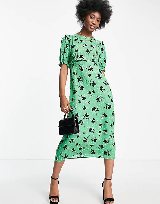  Nobody's Child Petite puff sleeve frill dress in green floral print 