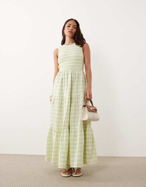 Nobody's Child Petite - Robe longue en coton à carreaux vichy avec jupe étagée et corsage froncé - Vert clair - view 1
